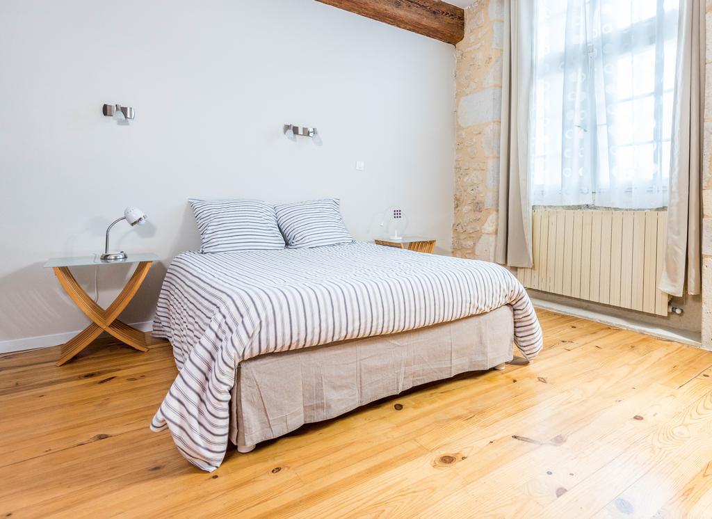 Chambres D'Hotes Le Relais Des Remparts Rions ภายนอก รูปภาพ